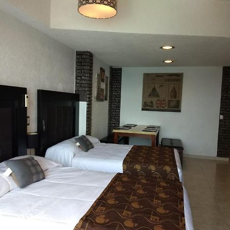 Suite En Torres Gemelas A Pie De Playa 611 Acapulco Exterior foto