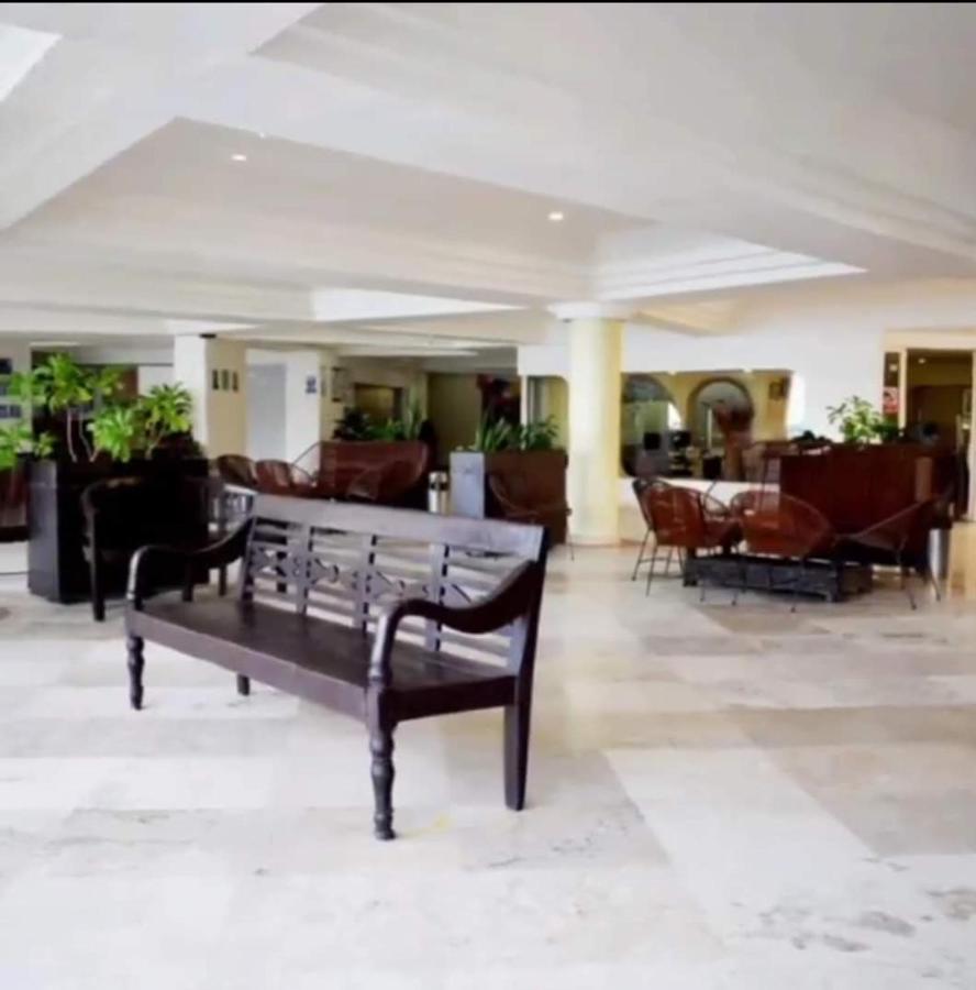 Suite En Torres Gemelas A Pie De Playa 611 Acapulco Exterior foto