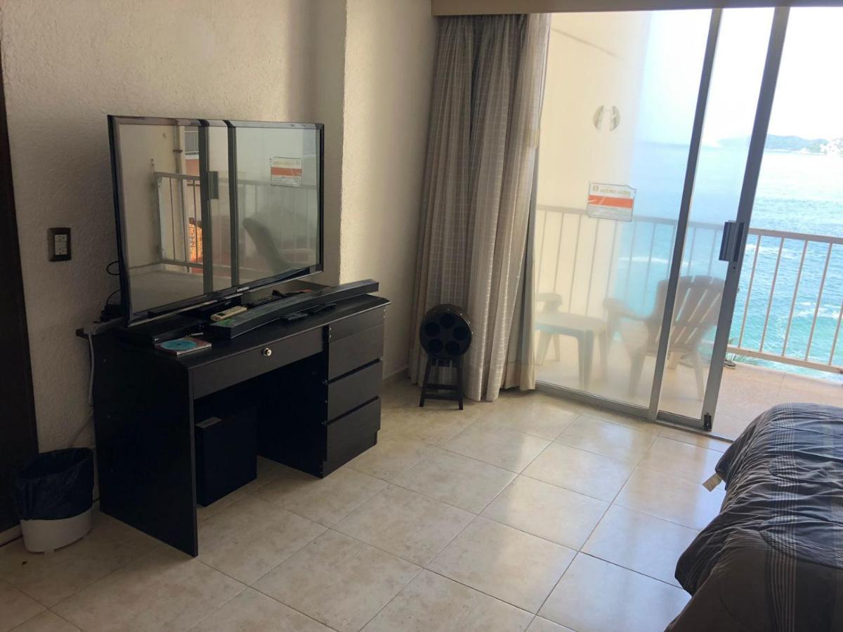 Suite En Torres Gemelas A Pie De Playa 611 Acapulco Exterior foto